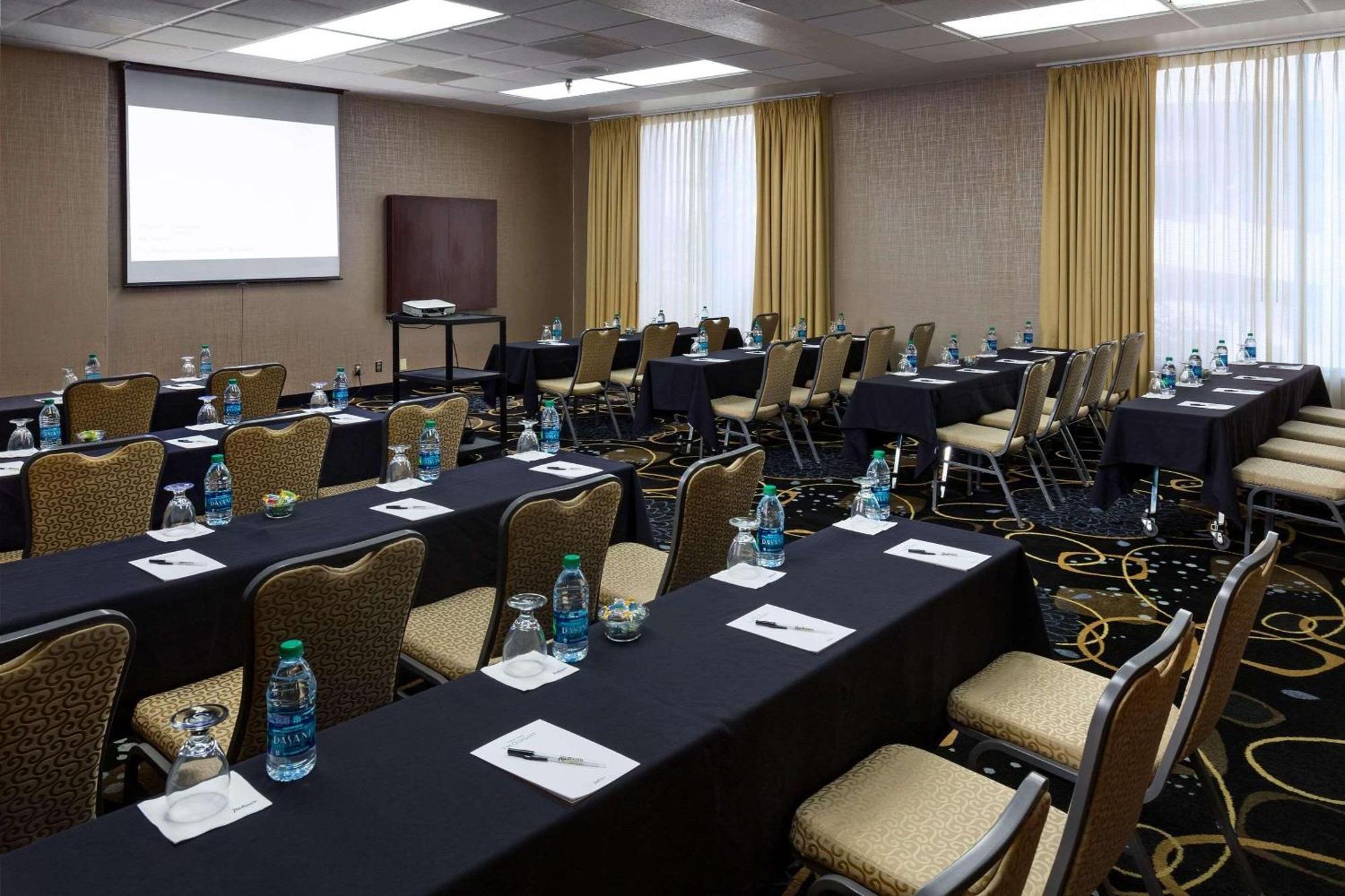 Radisson Hotel Bismarck Luaran gambar