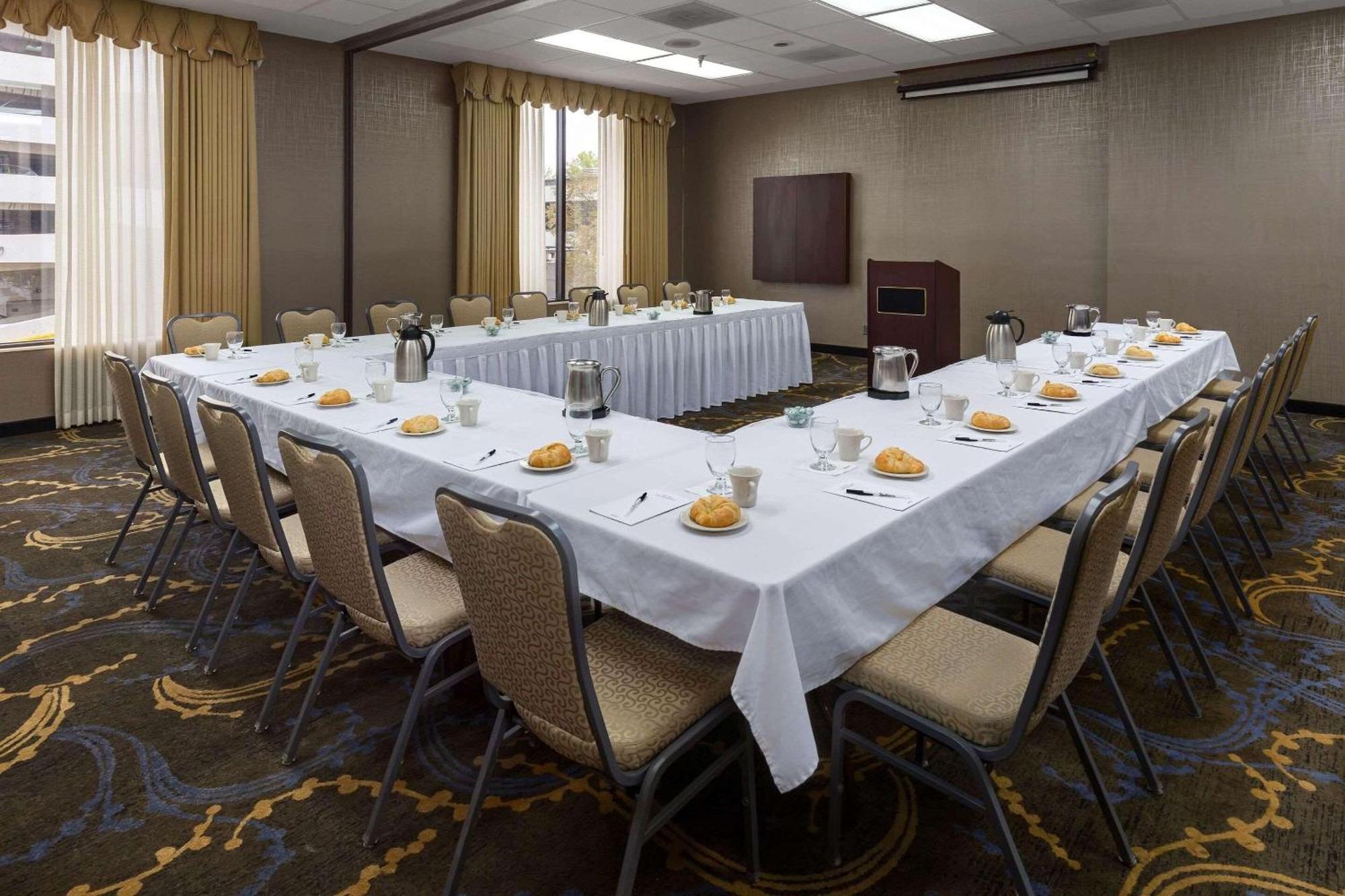 Radisson Hotel Bismarck Luaran gambar