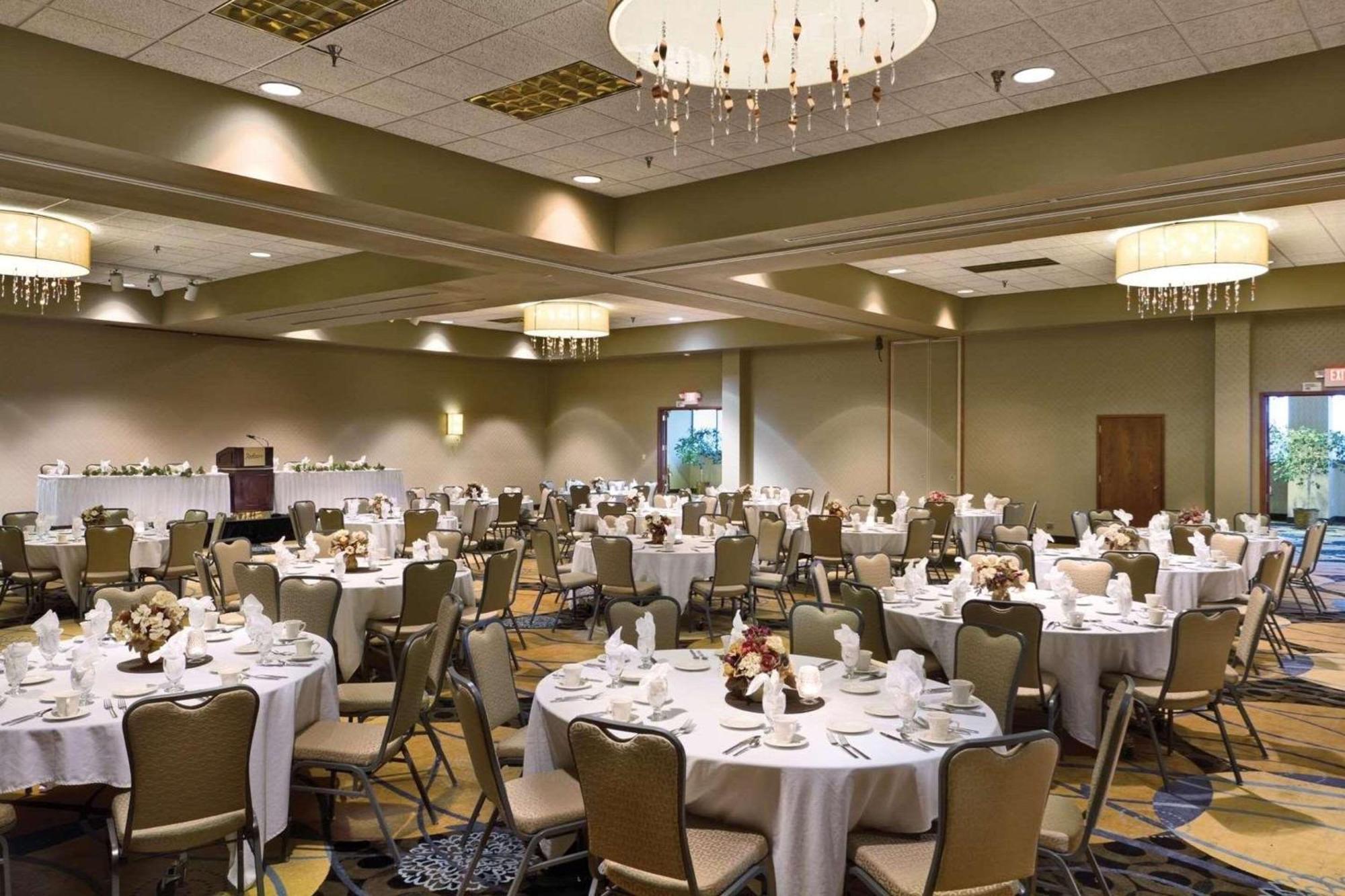 Radisson Hotel Bismarck Luaran gambar